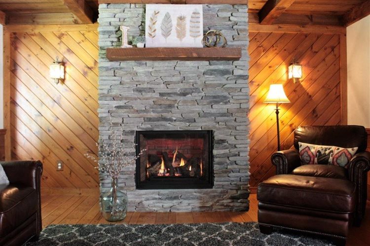 Bellavista B36XTCE Gas Fireplace, gray stacked stone and mantel
