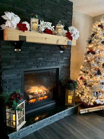 G800 Gas Fireplace Christmas