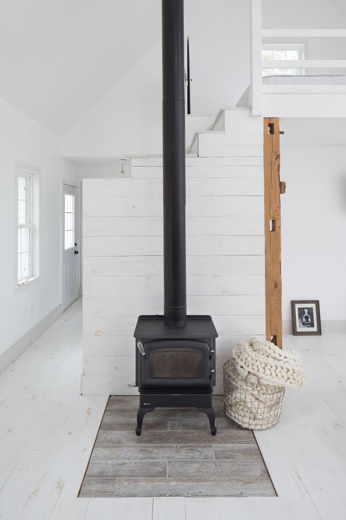 Regency F2400 wood stove
