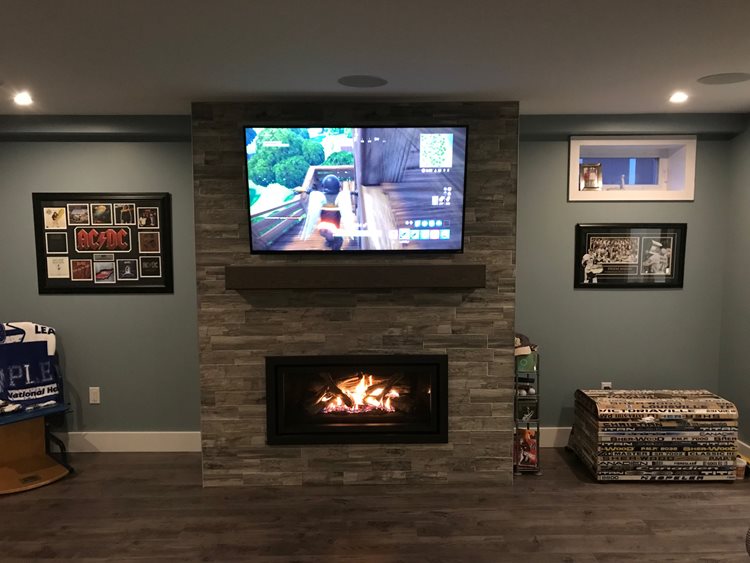 Regency Ultimate U900 gas fireplace